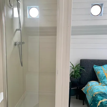 Quarto em Acomodações Particulares Houseboat In
