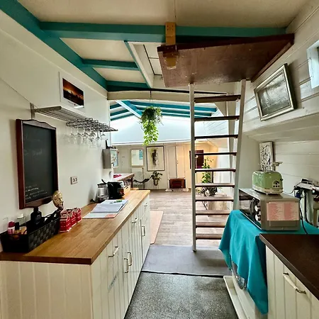 Houseboat In Homestay szállás